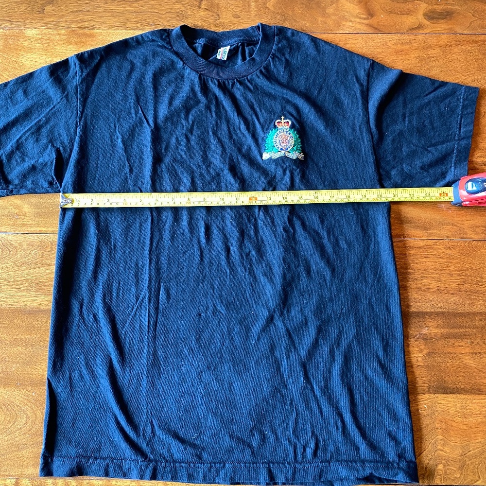 AAA RCMP Tee-shirt, with crest.  Men's Large, black, 100% cotton.  Pre-owned.